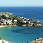 Apartamento Con Piscina Y Parking En Roses